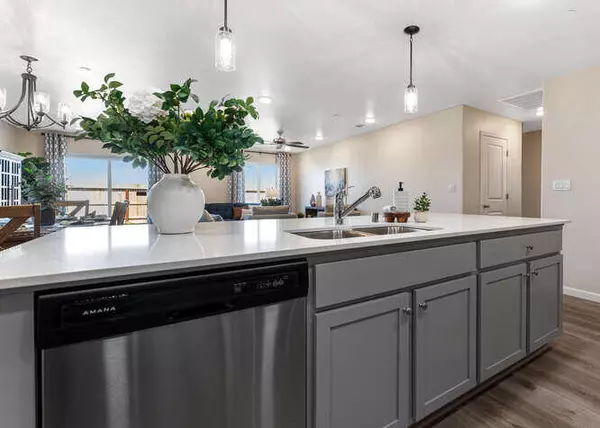 Visalia, CA 93291,7031 W Wren Avenue