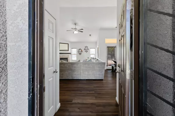 Porterville, CA 93257,927 Shadowood Place