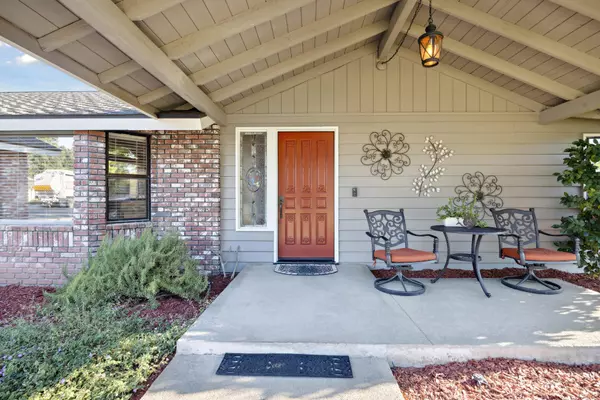 Visalia, CA 93277,5626 W Judy Court