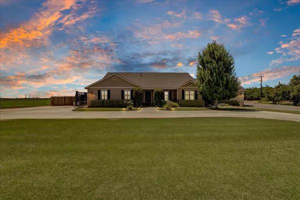 Visalia, CA 93292,28020 Rd 148