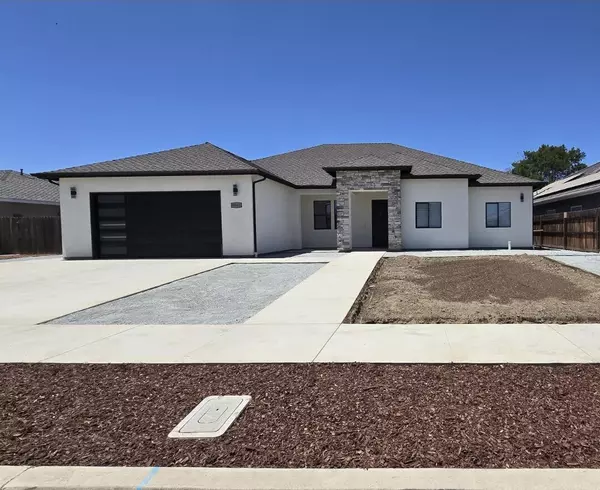1041 N Citrus Court, Visalia, CA 93292