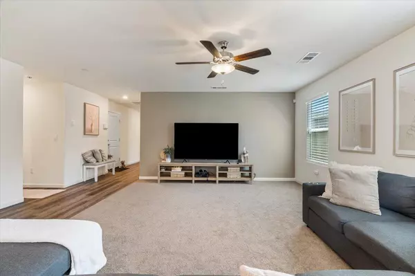 Tulare, CA 93274,2428 Wolf  Creek Place