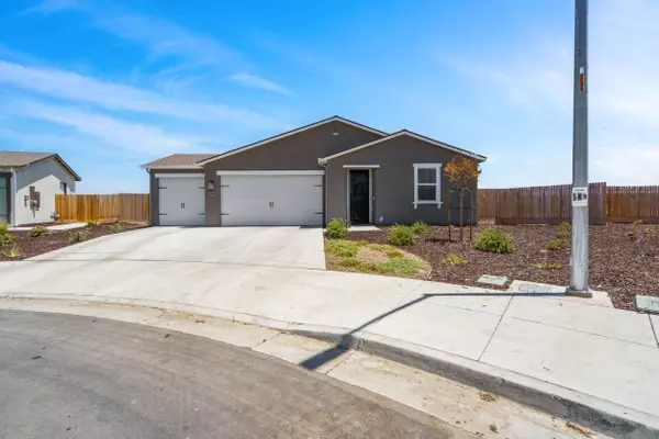 Bakersfield, CA 93314,14300 Shady Tree Court