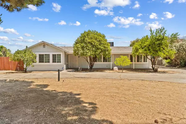 342 N Minnewawa Avenue, Fresno, CA 93727