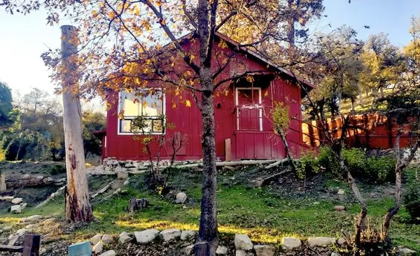 379 Cedar Brook Trail, California Hot Springs, CA 93207