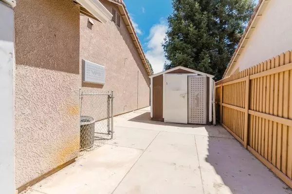 Visalia, CA 93277,4523 W Evergreen Court