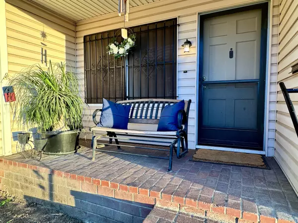 Porterville, CA 93257,13 E Danner Avenue