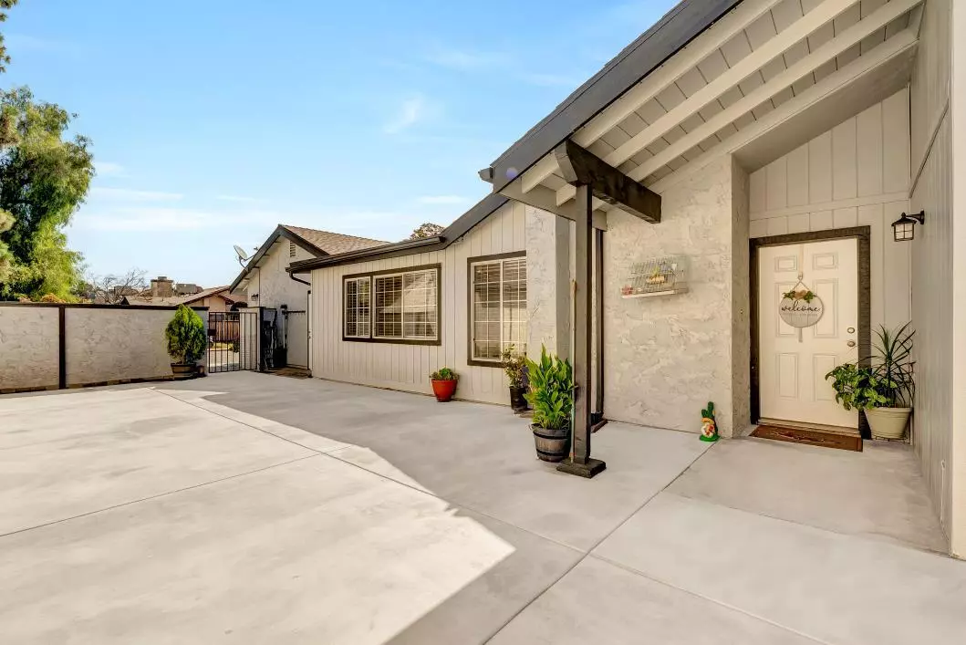 Visalia, CA 93292,2001 N Woodsville Drive
