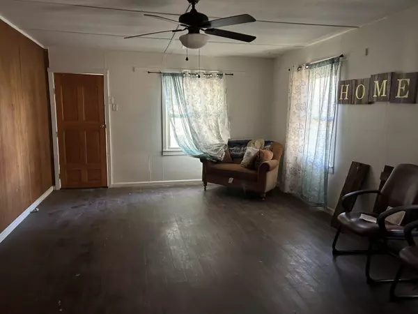 Lindsay, CA 93247,21935 Rd 252