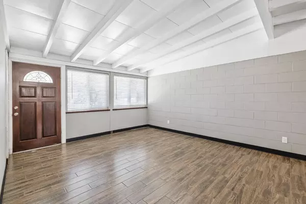 Exeter, CA 93221,316 Peach Drive