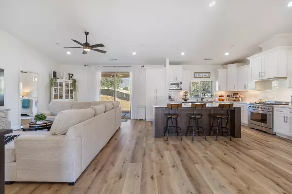 Springville, CA 93265,16384 Winchester Drive