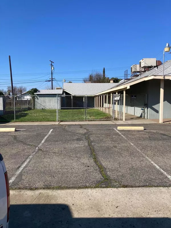 Porterville, CA 93257,329 S A Street
