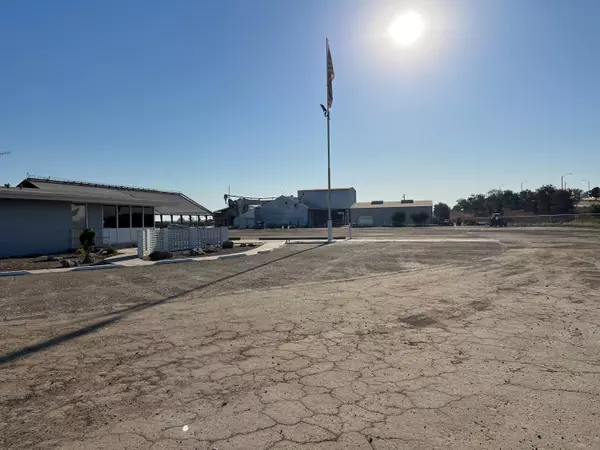 Tulare, CA 93274,626 W Cartmill Avenue