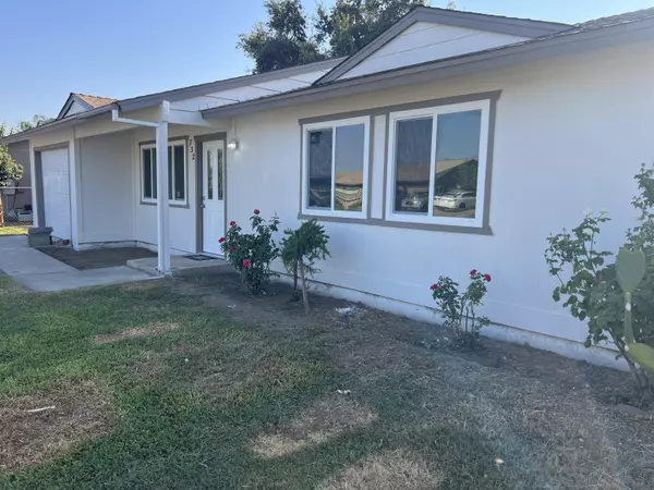 Farmersville, CA 93223,732 N Dwight Avenue