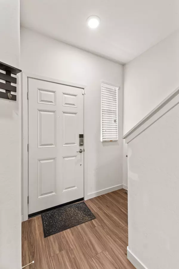 Tulare, CA 93274,942 Maricopa Street