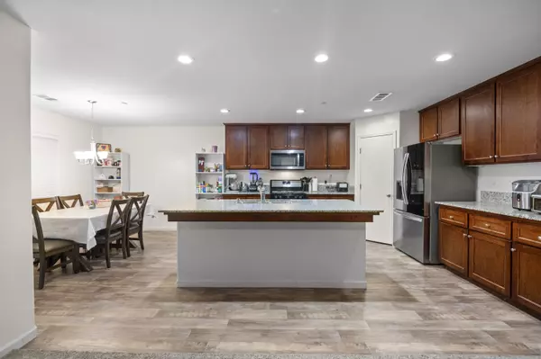 Hanford, CA 93230,2463 Madeline Drive