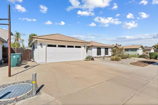 Tulare, CA 93274,1573 S Lydia Drive