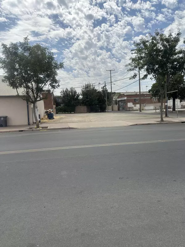 Lindsay, CA 93247,191 N Elmwood Avenue