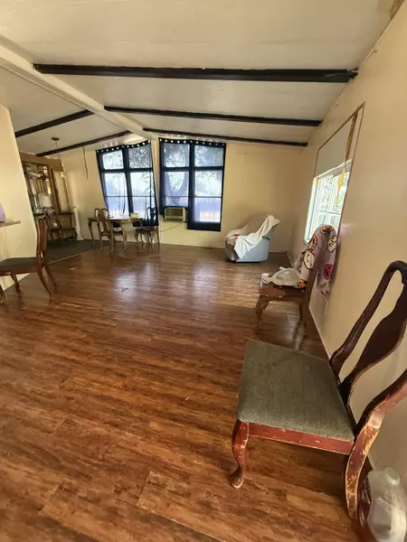1639 E Springville Avenue, Porterville, CA 93257