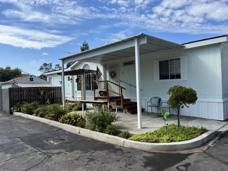 820 S Chinowth Street ##Sp93, Visalia, CA 93277