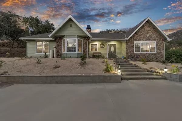 Three Rivers, CA 93271,42076 Black Oak Drive