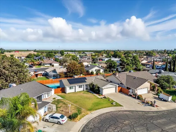 Hanford, CA 93230,2123 Cottonwood Court