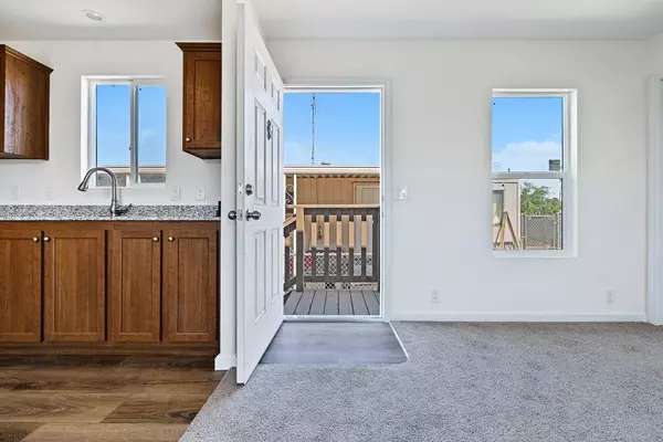 Fresno, CA 93728,1719 W Olive W Avenue #37
