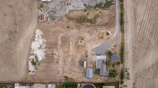 Lemoore, CA 93245,930 W Iona Avenue