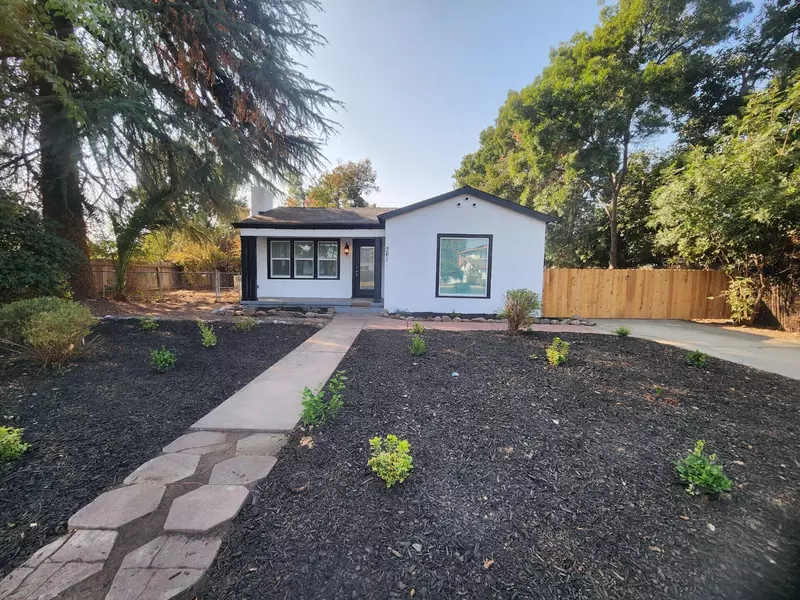 361 W Grand Avenue, Porterville, CA 93257
