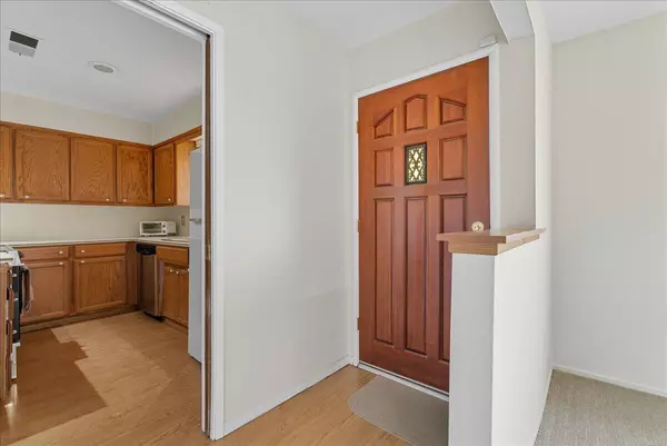 Tulare, CA 93274,716 S Kazarian Street