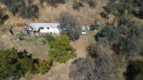 37799 Barberry Lane, Yokuts Valley, CA 93675