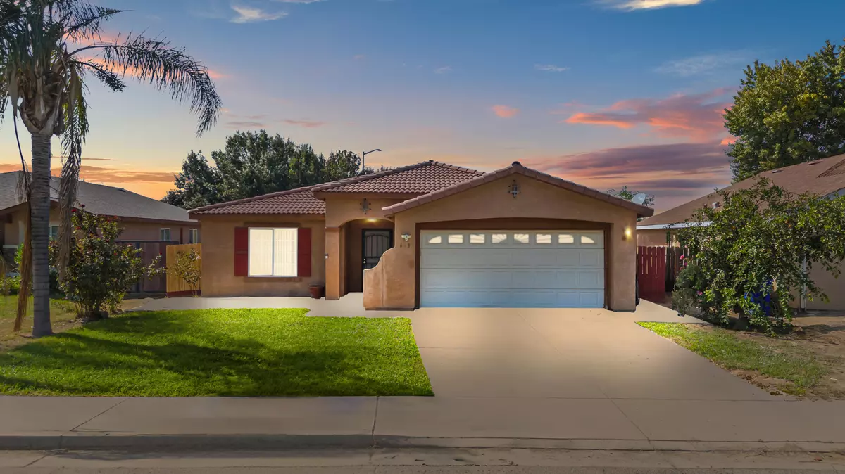 Porterville, CA 93257,643 S Cloverleaf Street