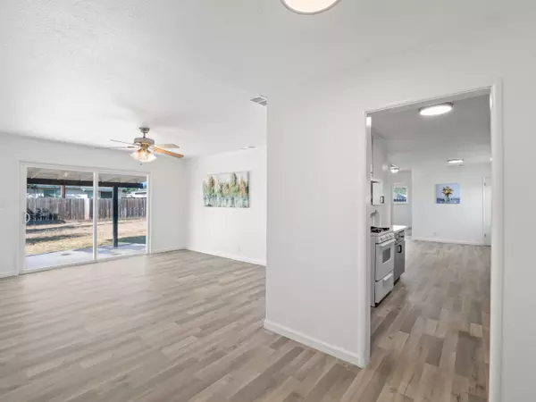 Fresno, CA 93705,1028 W Holland Avenue