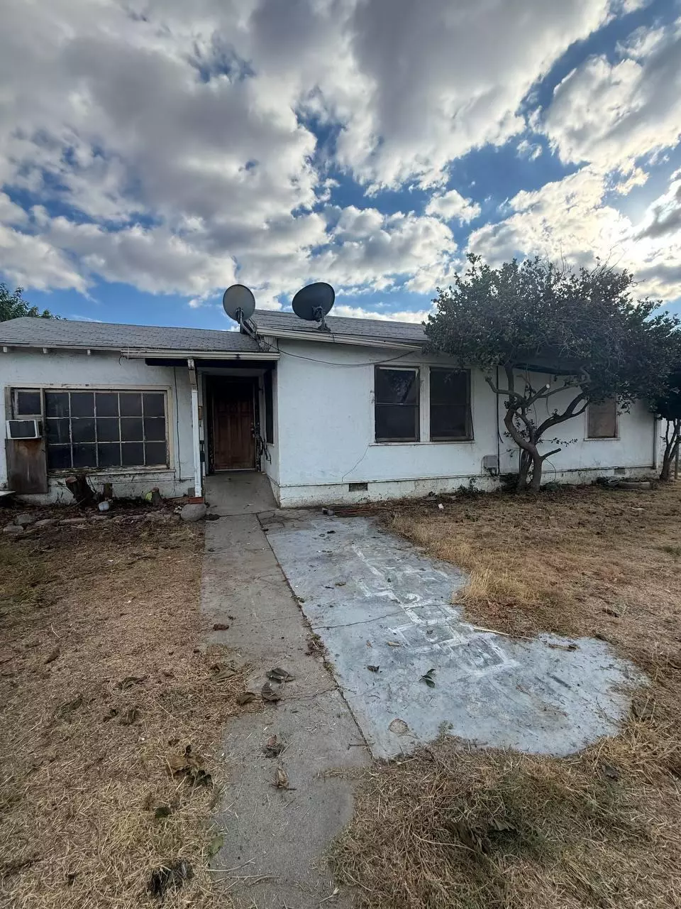 Porterville, CA 93257,593 N 3rd Street