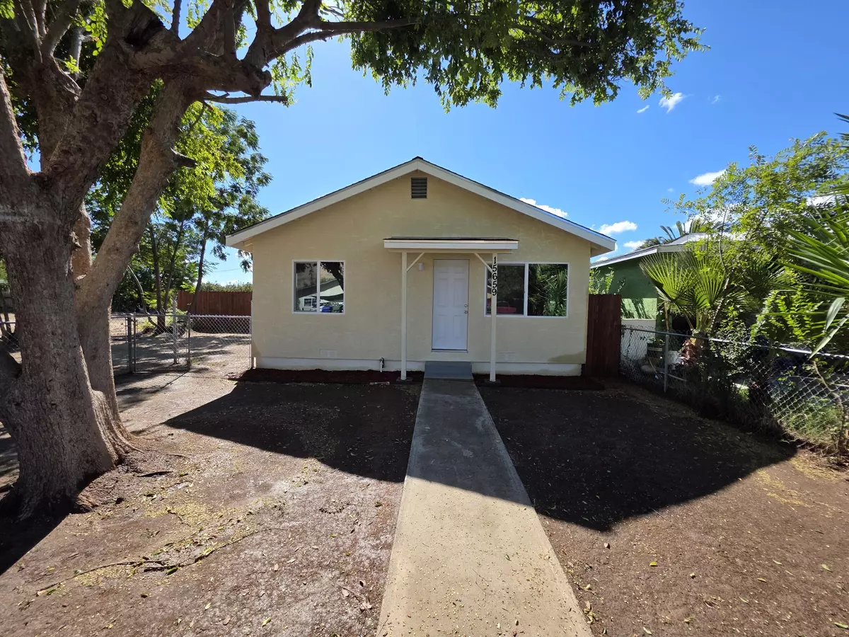 Visalia, CA 93292,15659 Seville Avenue