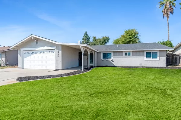 Visalia, CA 93277,3731 S Mountain Court