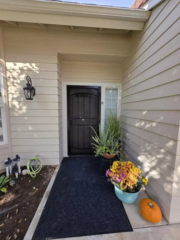 Dinuba, CA 93618,337 Village Drive