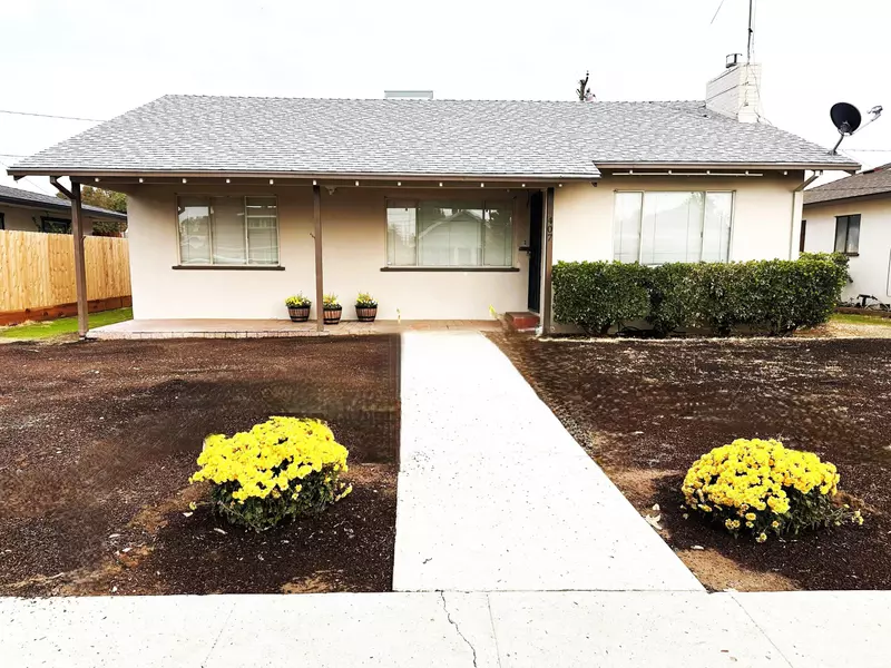 407 Channing Way, Exeter, CA 93221