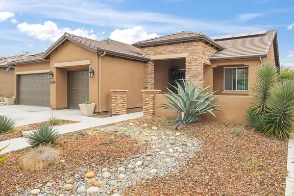 Visalia, CA 93292,2914 S Clark Street