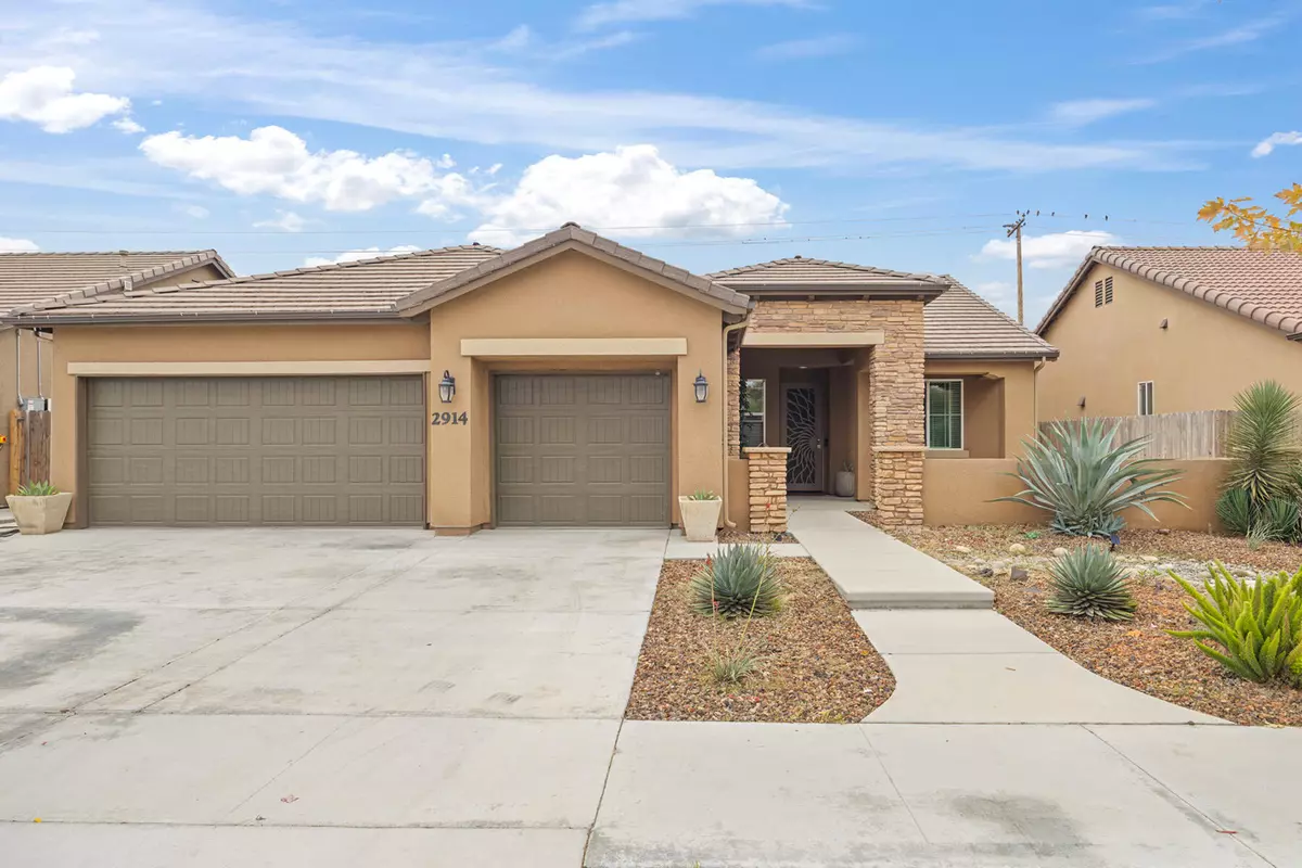 Visalia, CA 93292,2914 S Clark Street