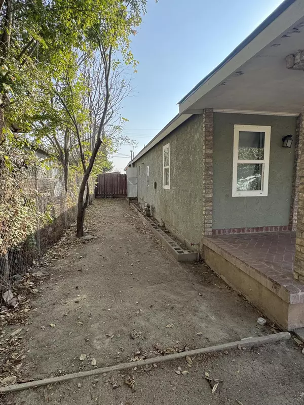 Bakersfield, CA 93307,405 Lawson Road