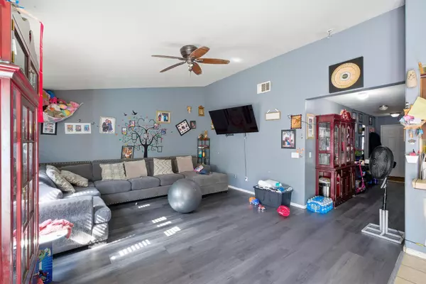 Tulare, CA 93274,2531 Tempranillo Drive