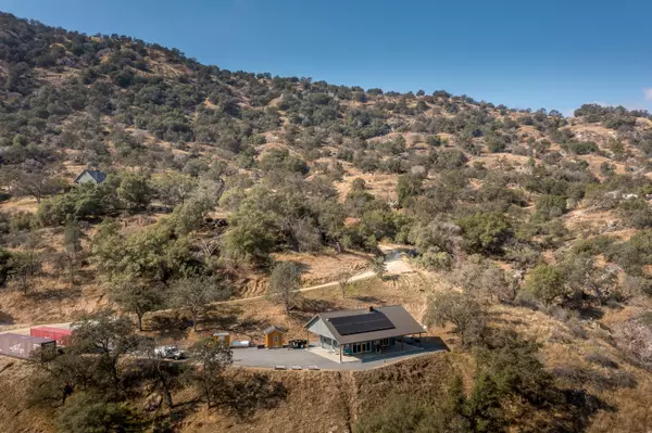 Three Rivers, CA 93271,43283 North Fork Drive