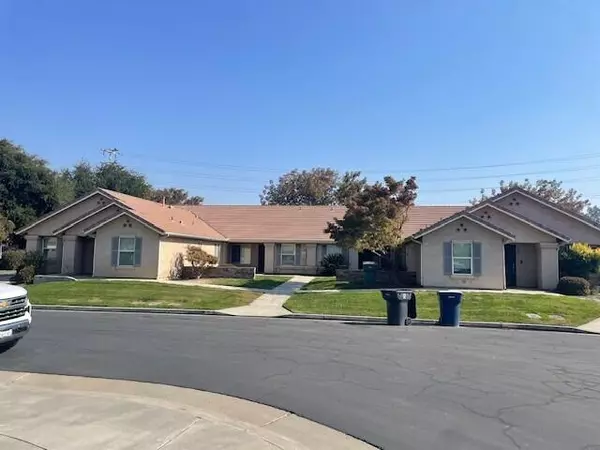 1929 E Academy Avenue, Tulare, CA 93274
