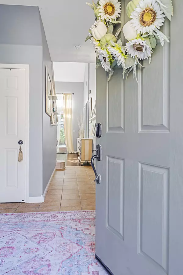 Hanford, CA 93230,1793 Bella Oaks Way