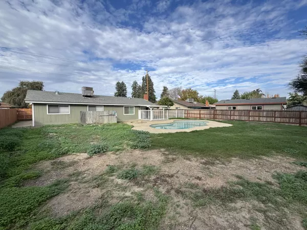 Visalia, CA 93292,1732 S Burke Street