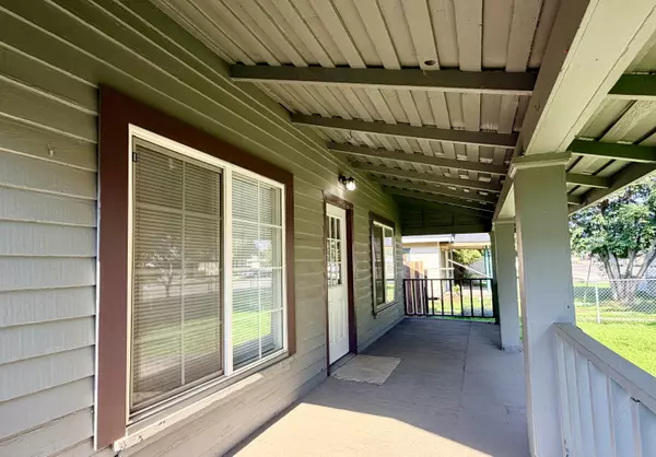 Exeter, CA 93221,314 N D Street