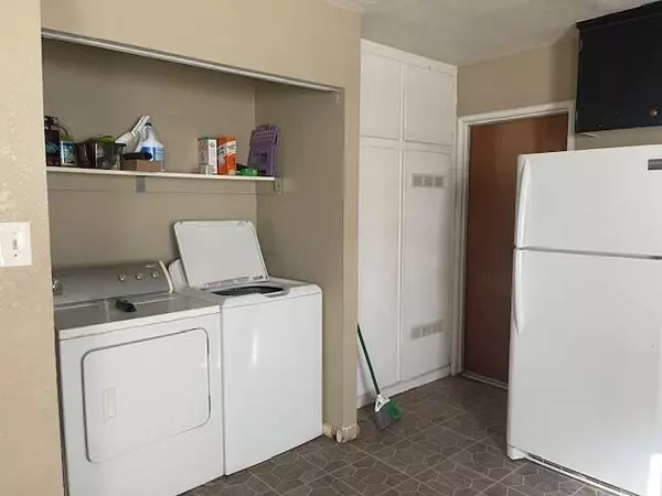 Tulare, CA 93274,980 E Apricot Avenue