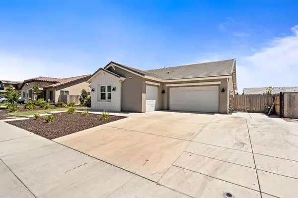 Kingsburg, CA 93631,2070 Solig Avenue