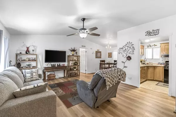 Madera, CA 93638,1218 E Cleveland Avenue #142